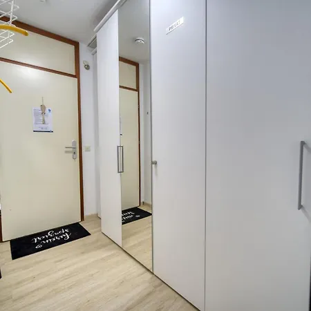- Haus G, App 0g0802 Apartment *