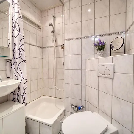 아파트 Fewo Gisela Und Franz - Fuer Sonnenuntergangfans - 180 Grad Meerblick - Saisonstrandkorb Inkl Von Mai-Sept Am Naturstrand In 450 M - 3 Einzelbetten - Kueche Mit Spuelmaschine - Wlan - Spiele Und Buecher - Baecker Restaurants Indoorspielplatz *