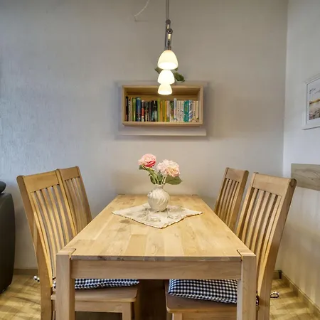 Fewo Gisela Und Franz - Fuer Sonnenuntergangfans - 180 Grad Meerblick - Saisonstrandkorb Inkl Von Mai-Sept Am Naturstrand In 450 M - 3 Einzelbetten - Kueche Mit Spuelmaschine - Wlan - Spiele Und Buecher - Baecker Restaurants Indoorspielplatz